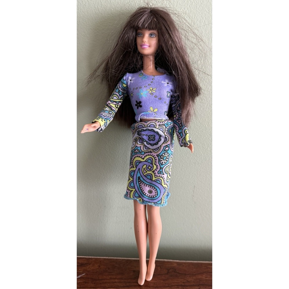 Vintage 1990's Mattel Barbie Doll With Purple Paisley Outfit Brunette Bendable